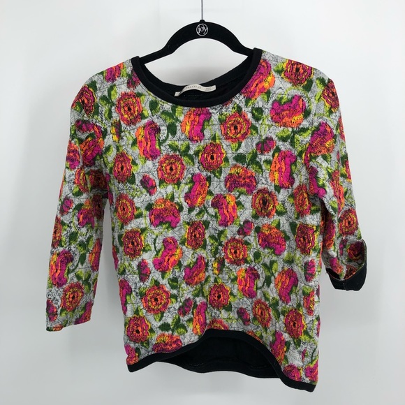 Zara Tops - Zara quilted floral 3/4 sleeves shirt. medium.